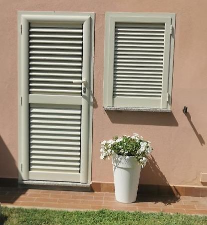 Loft Luna Olbia Luaran gambar